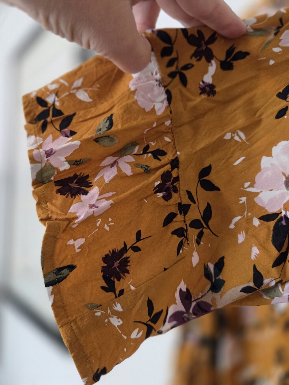 J. JILL XL Women’s Floral V-Neck Blouse in Mustard - Picture 3 of 7
